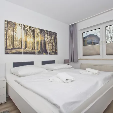 Haus Nordstrand Nr 16 Inkl Sauna-schwimmbadnutzung Im Ahoi Sellin Goehren (Ruegen)