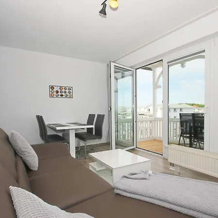 Toller Meerblick Vom Balkon, Gratis Nutzung Vom Ahoi Erlebnisbad Und Sauna In Sellin - Haus Nordstrand Fewo16 *