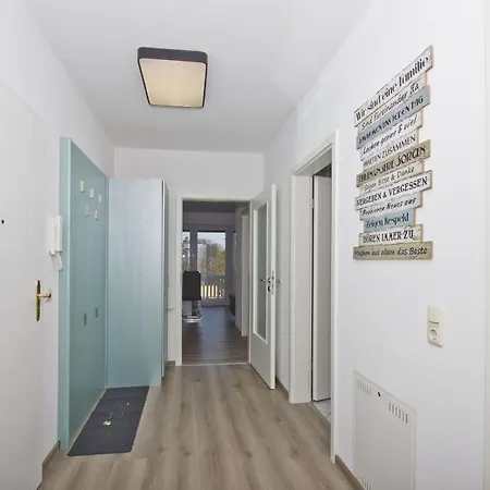 아파트 Toller Meerblick Vom Balkon, Gratis Nutzung Vom Ahoi Erlebnisbad Und Sauna In Sellin - Haus Nordstrand Fewo16 괴렌